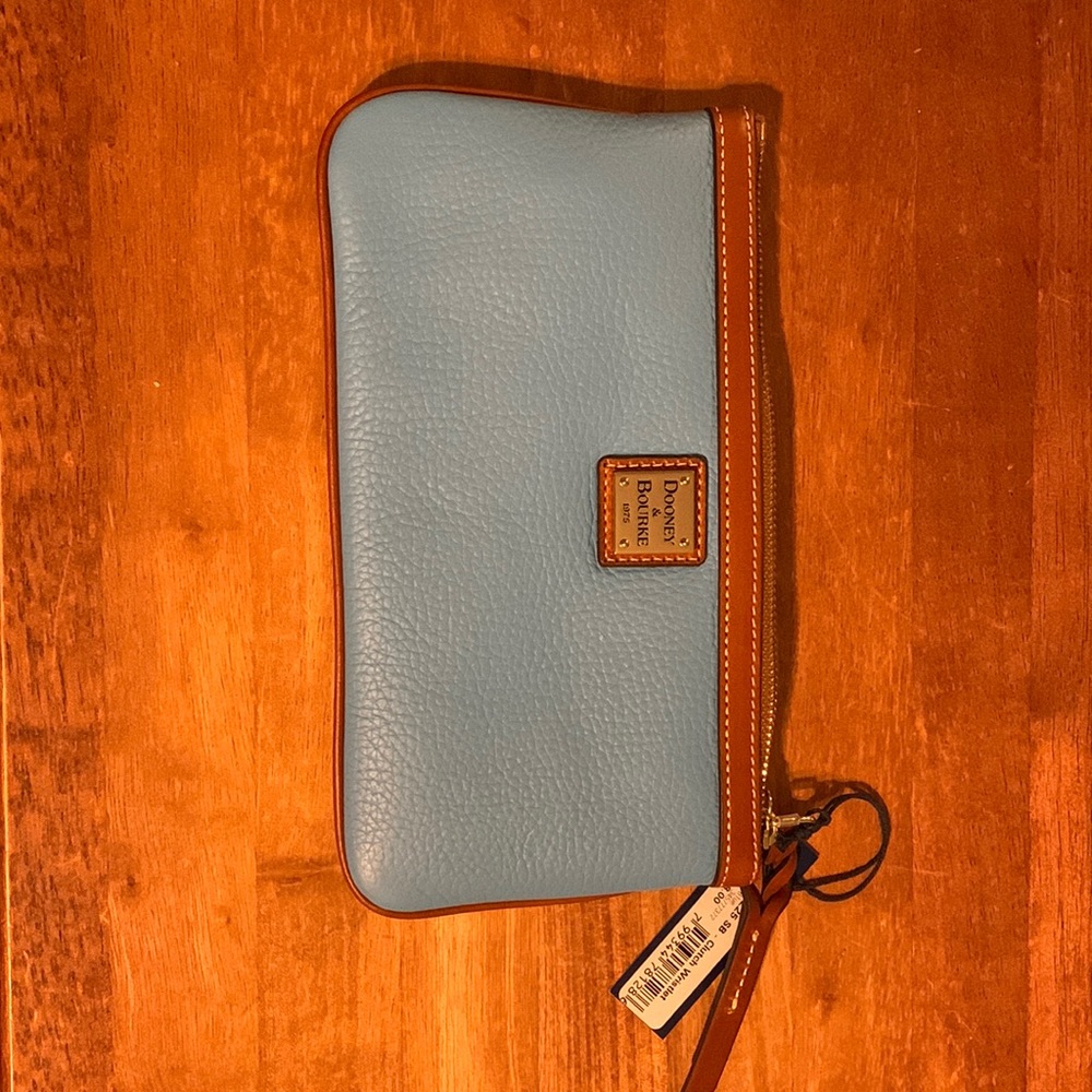 Dooney & Bourke Clutch Wristlet Gold Hardware